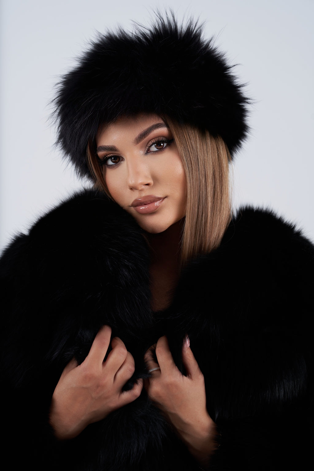 New fox fur coat
