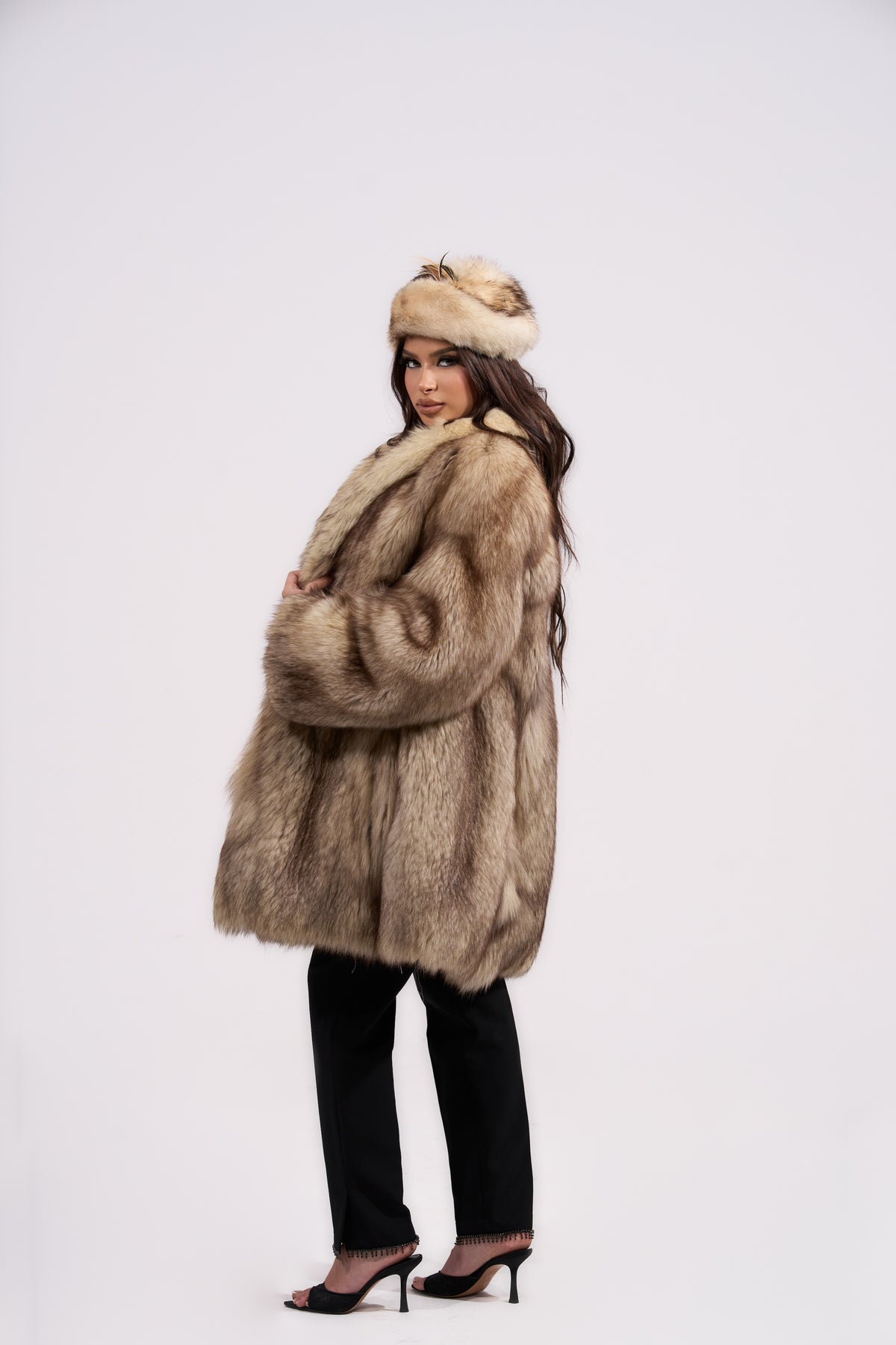 Vintage Fox Fur Coat 🤎