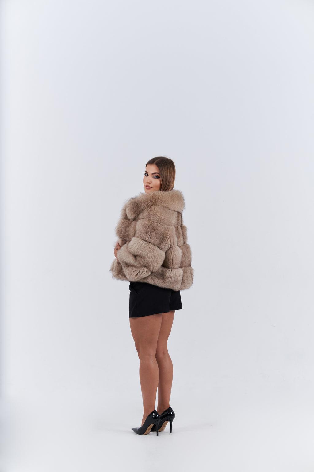 New fox fur coat