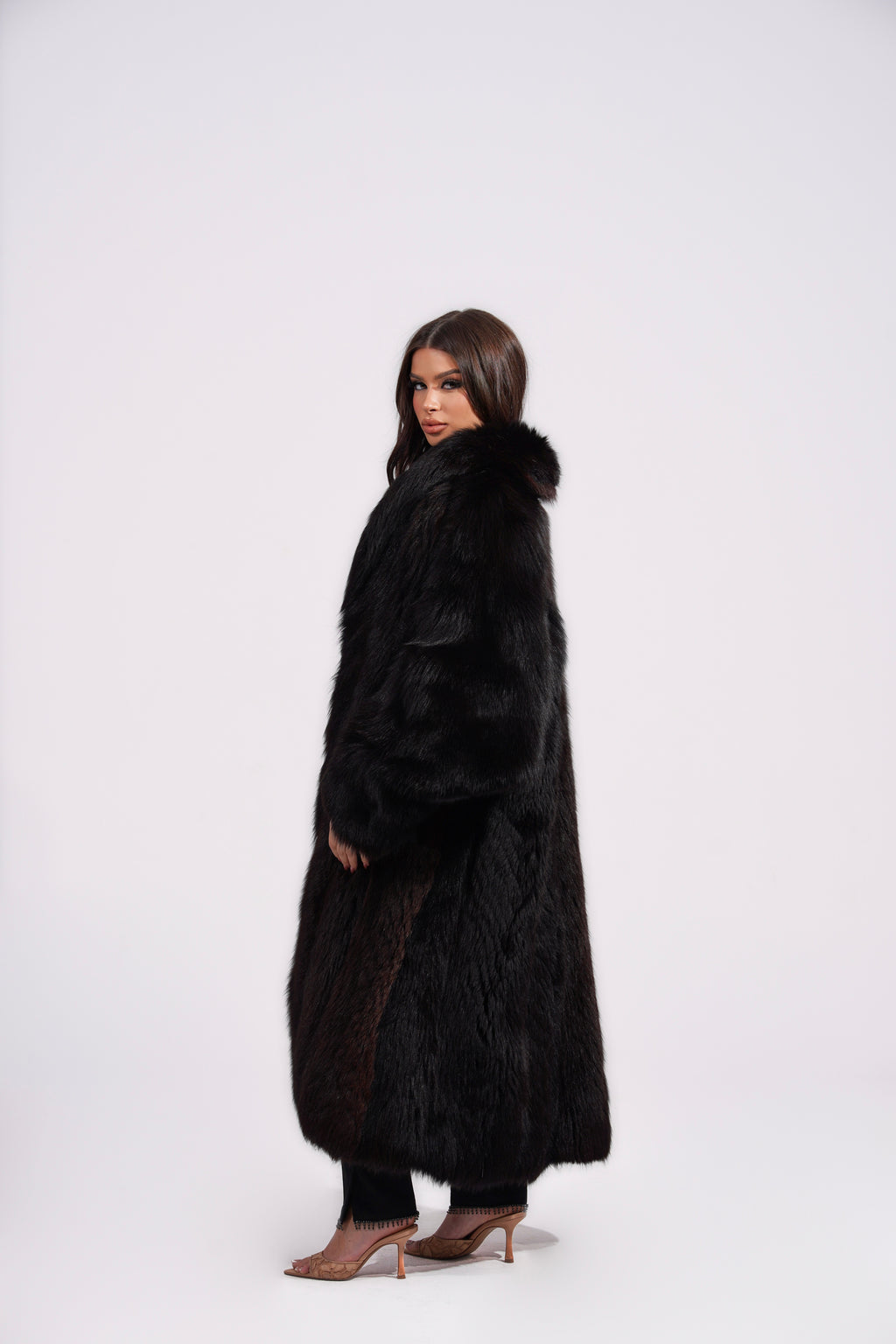 • vintage fox fur coat