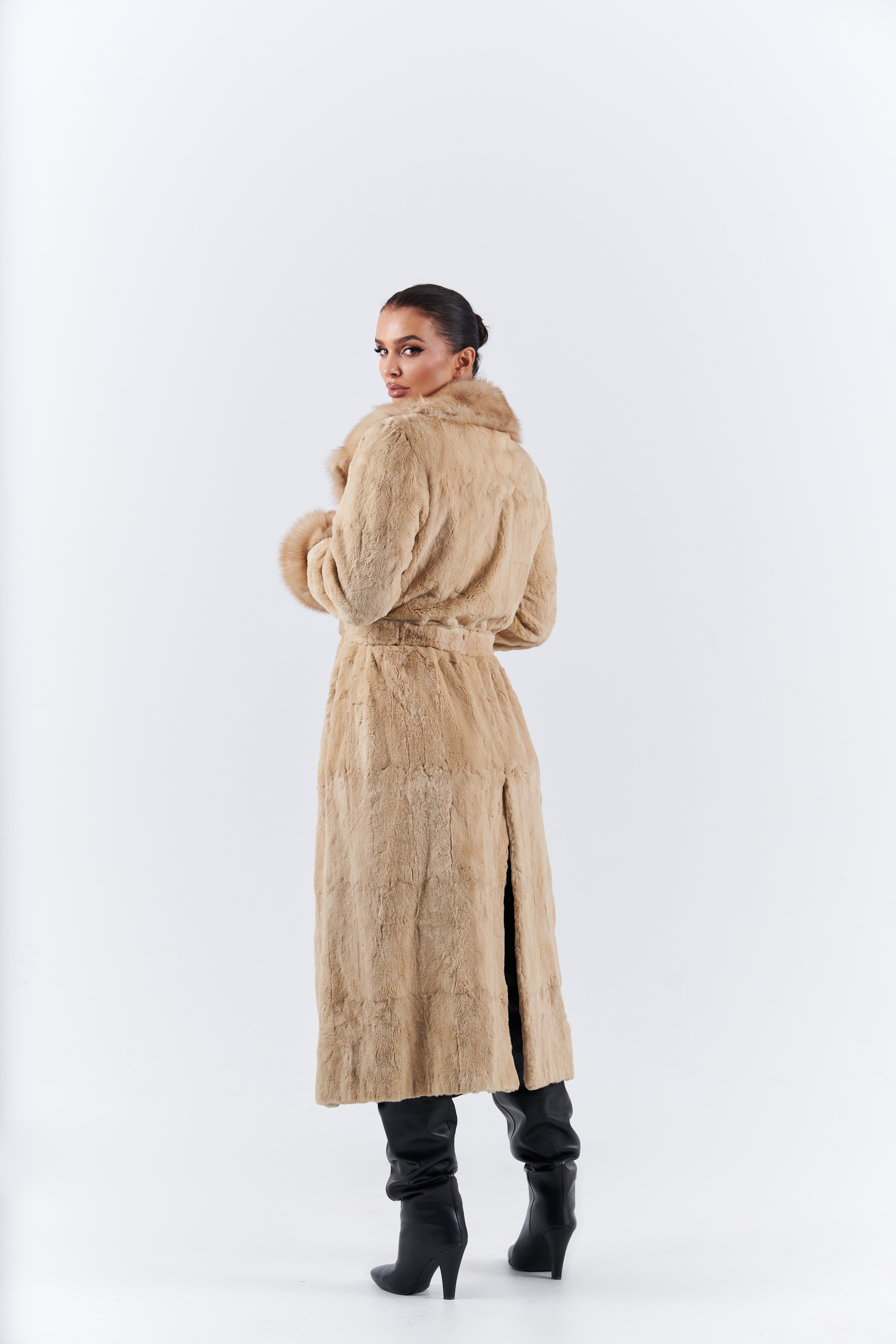 Shaved mink with sable collar